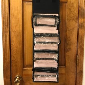 Travel toiletry/cosmetic organizer